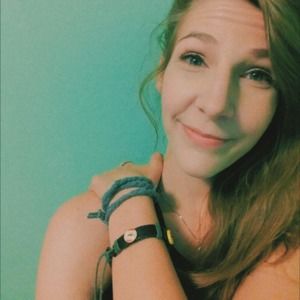Meet your Posher, Cecelia